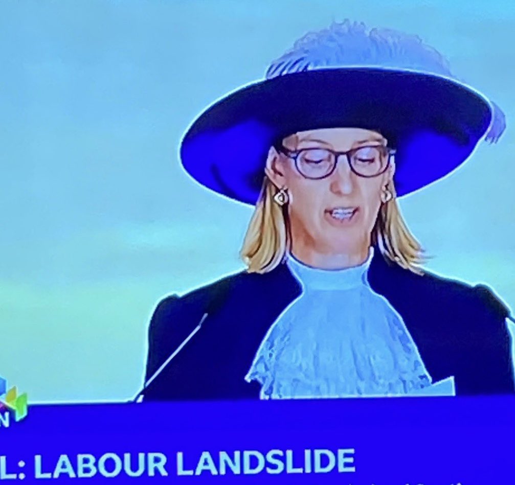 GusTheFox's tweet image. 🎼One for all and all for one Muskahounds are always ready