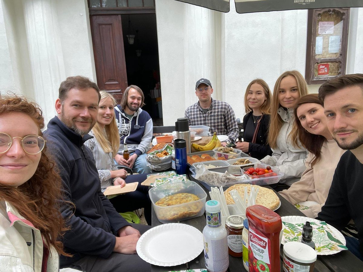 Piotr Ziolkowski (@piotraz1) on Twitter photo Today we went to Rogalin for our lab retreat🤩 It's so nice to spend some time with the whole group, having a lot of fun together while visiting the palace, the picture gallery and having walks in the palace gardens 🤠 Today we went to Rogalin for our lab retreat🤩 It's so nice to spend some time with the whole group, having a lot of fun together while visiting the palace, the picture gallery and having walks in the palace gardens 🤠