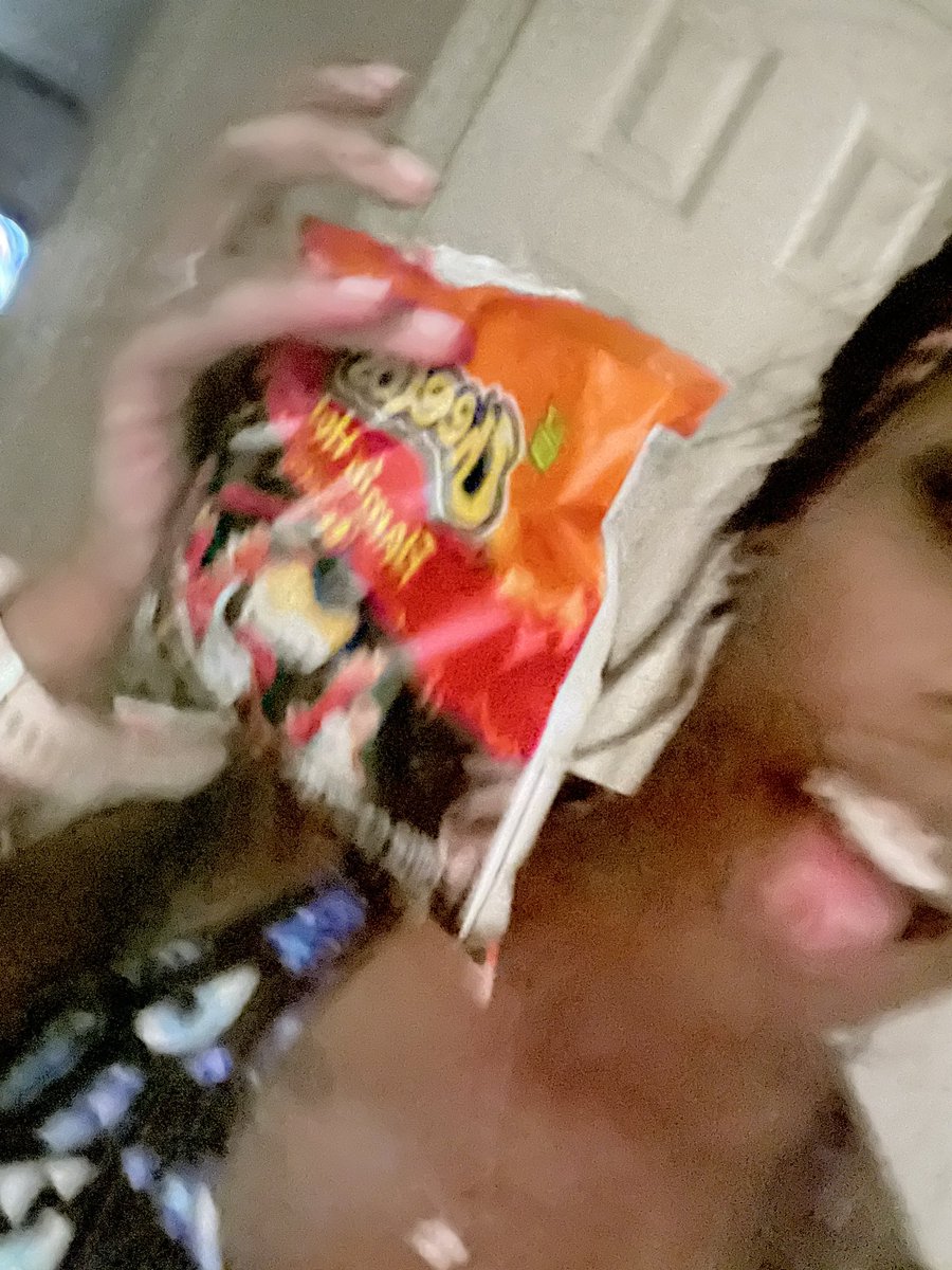 Askaboutmyaa tweet media