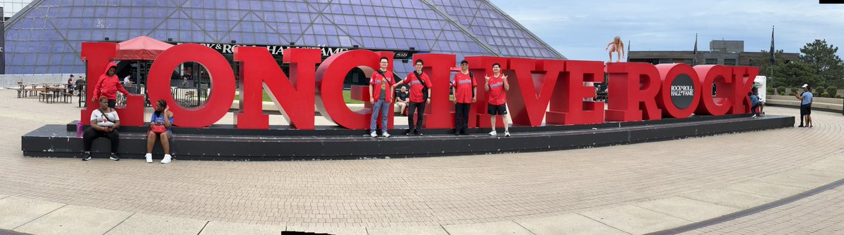 CLEsportsMD's tweet photo. Happy 4th of July! Day 2 hosting the #APKASS traveling fellows @ClevelandClinic! Baseball and Rock and Roll! ⚾️ 🎸 🇺🇸. Big @CleGuardians win! Great time at the @rockhall. https://t.co/gg0fUpQ3vJ