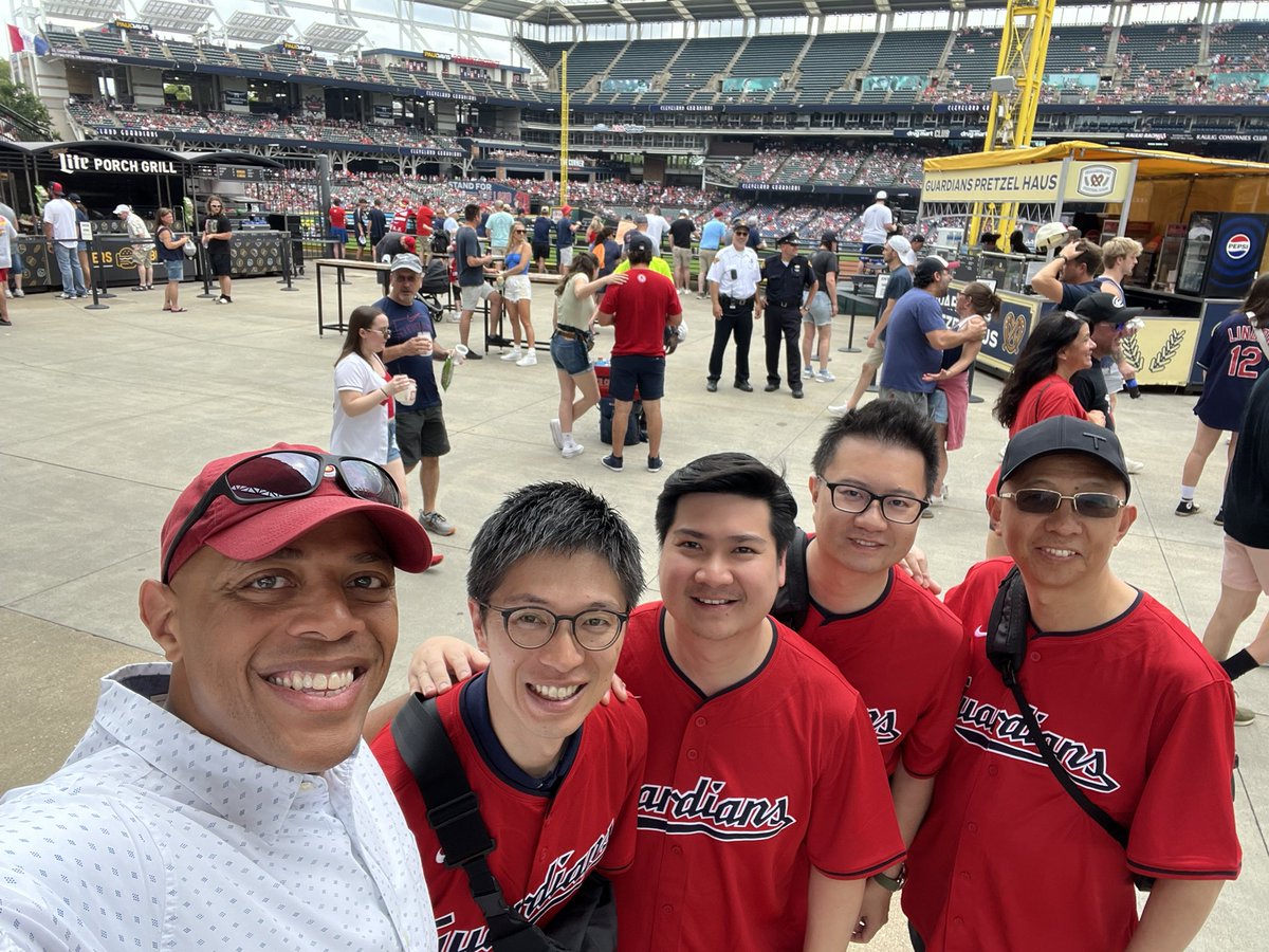 CLEsportsMD's tweet photo. Happy 4th of July! Day 2 hosting the #APKASS traveling fellows @ClevelandClinic! Baseball and Rock and Roll! ⚾️ 🎸 🇺🇸. Big @CleGuardians win! Great time at the @rockhall. https://t.co/gg0fUpQ3vJ