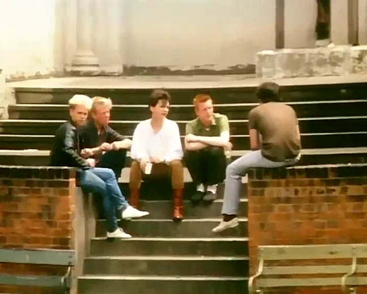 Added high-quality footage of the "20th Century Box" television segment, including rehearsal footage of "Let's Get Together", interviews with the band and with fans outside the Crocs nightclub, and footage of playback performances inside the club: dmlive.wiki/wiki/1981-08-2…