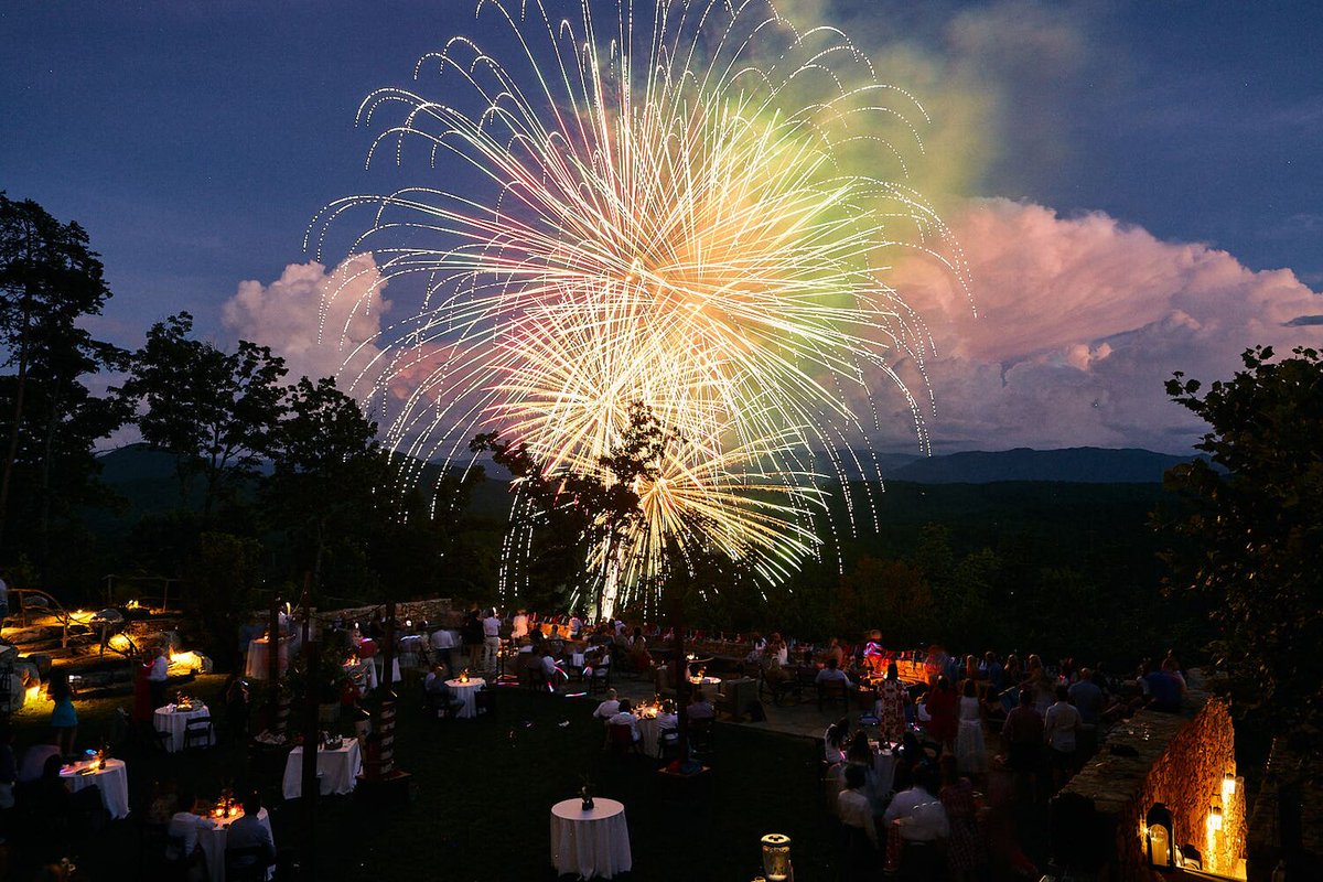 BMTNofficial's tweet photo. Happy Fourth of July from the Mountain! #BlackberryMountain #BMTN #Firetower https://t.co/BdhAnmldV3