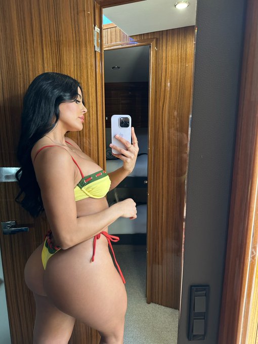 baby you crazy for me https://t.co/hdGO2S0lEY