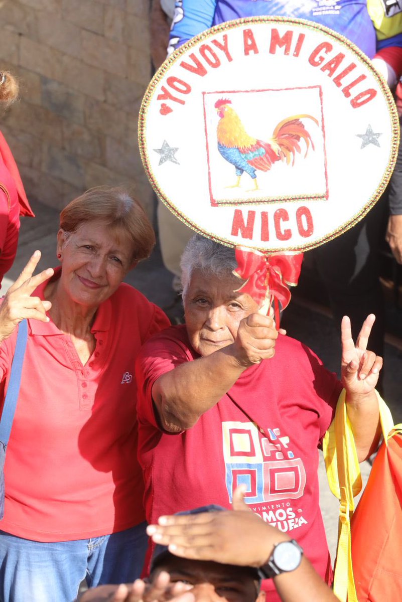 Soykarinacarpio's tweet photo. ¡Se Desbordó Libertador #Aragua de Amor, Alegría y Esperanza! En el extraordinario inicio de Campaña de nuestro Presidente @NicolasMaduro 

¡Tenemos Fe en nuestro Pueblo! 
¡Venezuela Nuestra! https://t.co/OmOpIhE7fN