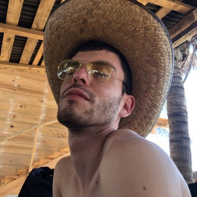 jonypuma's tweet photo. @MrReyKing @geyayoaveces Oye mijito quieres tu ponche con piquete…?
Sin ponche !!! https://t.co/bifDZVajZH