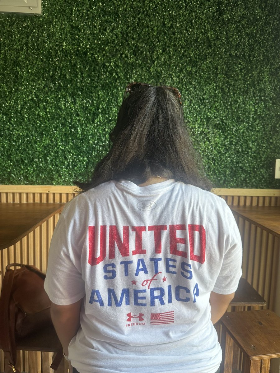 Ms_JerezR's tweet photo. FOURTH OF JULY SELFIE: 🇺🇸🎇🎆
#WeAreHaskett #HJHSUMMER24 https://t.co/V4dsJiKE50