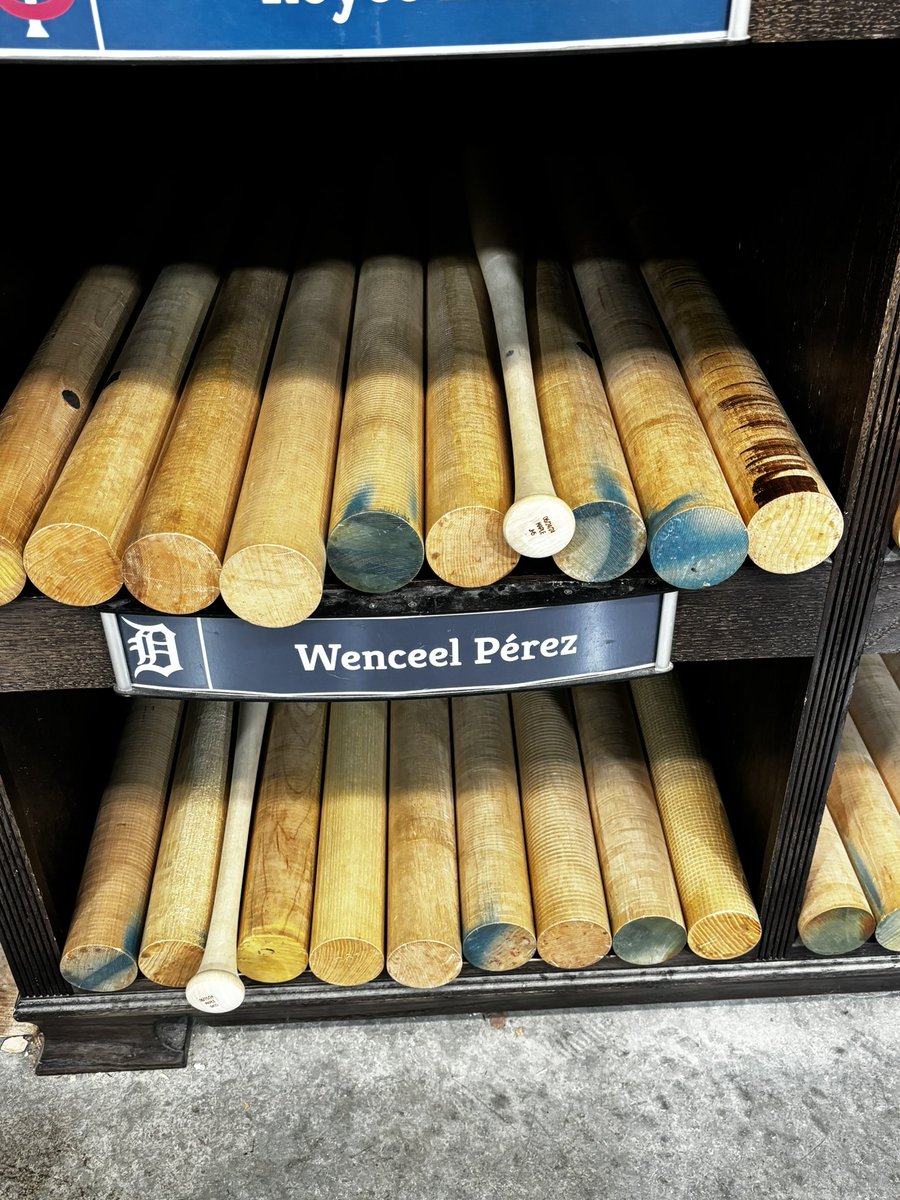 SJR059's tweet photo. @tigers went to Louisville today !! Hope these pieces of wood are just right for Perez !! Go Tigers !! https://t.co/We1Qb7DsRQ