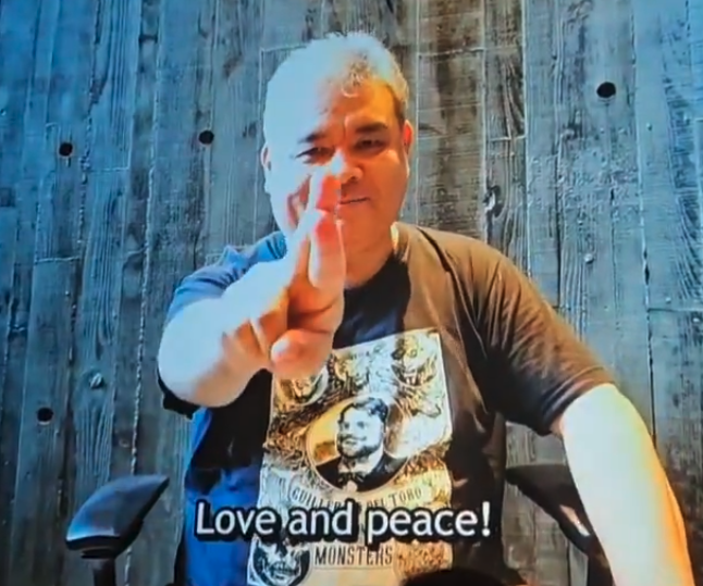 museqmeg's tweet photo. Love and peace to you too, @nightow 🤞 https://t.co/VABUcJqOOu