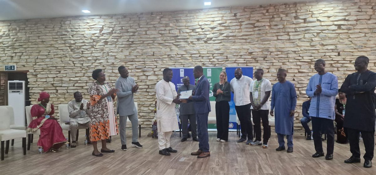 Honored to join other experts &amp; #UNDPWACA to reinforce capacities of youth leaders &amp; CSOs on strategies to incorporate climate sensitive actions in their work in #YPS #NAPs.
 <a href="/UNDPWACA/">UNDP West and Central Africa 🇺🇳</a> <a href="/UNOCA_NEWS/">ONU Afrique centrale</a> <a href="/CEEAC_ECCAS/">CEEAC_ECCAS</a> <a href="/NTikum/">Njoya Tikum 🇺🇳🫱🏼‍🫲🏽🇸🇳🕊️</a>