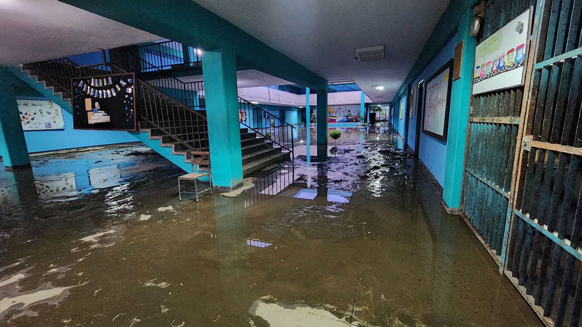 INFO MPPE (@info_mppe) on Twitter photo ✅📰 #NOTICIA | Min. <a href="/_LaAvanzadora/">Yelitze Santaella</a> junto al equipo de #FEDE, visitaron el pueblo de Cumanacoa en #Sucre para evaluar los daños de las 8 instituciones afectadas por la crecida del río Manzanares, infaestructuras que serán rehabilitadas por las #Bricomiles
#VenezuelaVaConTodo ✅📰 #NOTICIA | Min. <a href="/_LaAvanzadora/">Yelitze Santaella</a> junto al equipo de #FEDE, visitaron el pueblo de Cumanacoa en #Sucre para evaluar los daños de las 8 instituciones afectadas por la crecida del río Manzanares, infaestructuras que serán rehabilitadas por las #Bricomiles
#VenezuelaVaConTodo