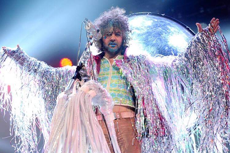 xxplodeath's tweet photo. Maravillosa canción de The flaming Lips para despedir este #EnvivoCon909 😭 @calsetinesrotos, ya en sintonía de esta última emisión. Saludos @Ibero909FM https://t.co/wM1Kj5cWrJ
