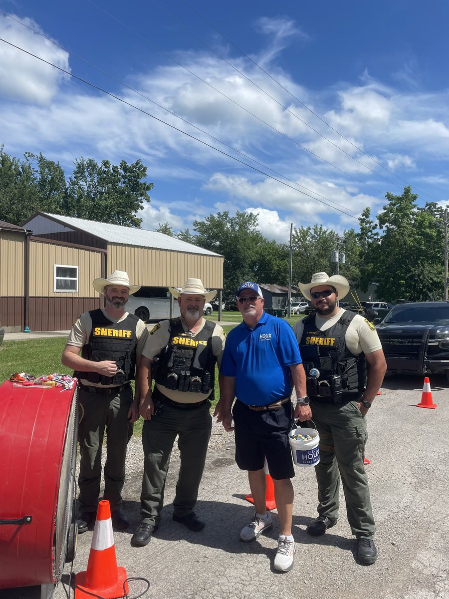 Had to keep the fun going! One last parade in Rich Hill. It’s always great seeing everyone. Now let’s see some fireworks!
