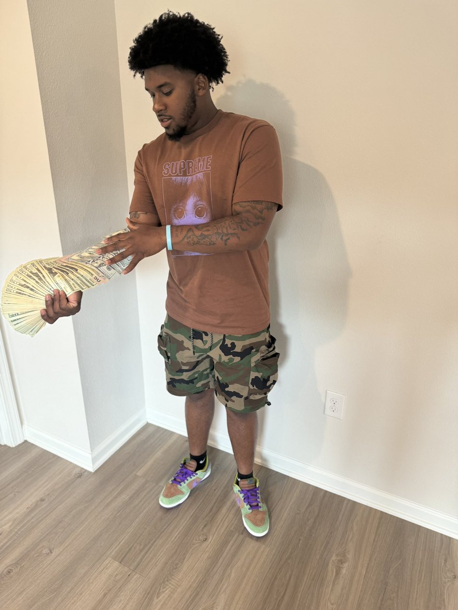 brown4_neil's tweet image. Every day I up check they say that little nigga gone fall off tuh bet 🧌〽️🏗️
#LLMOON🌙