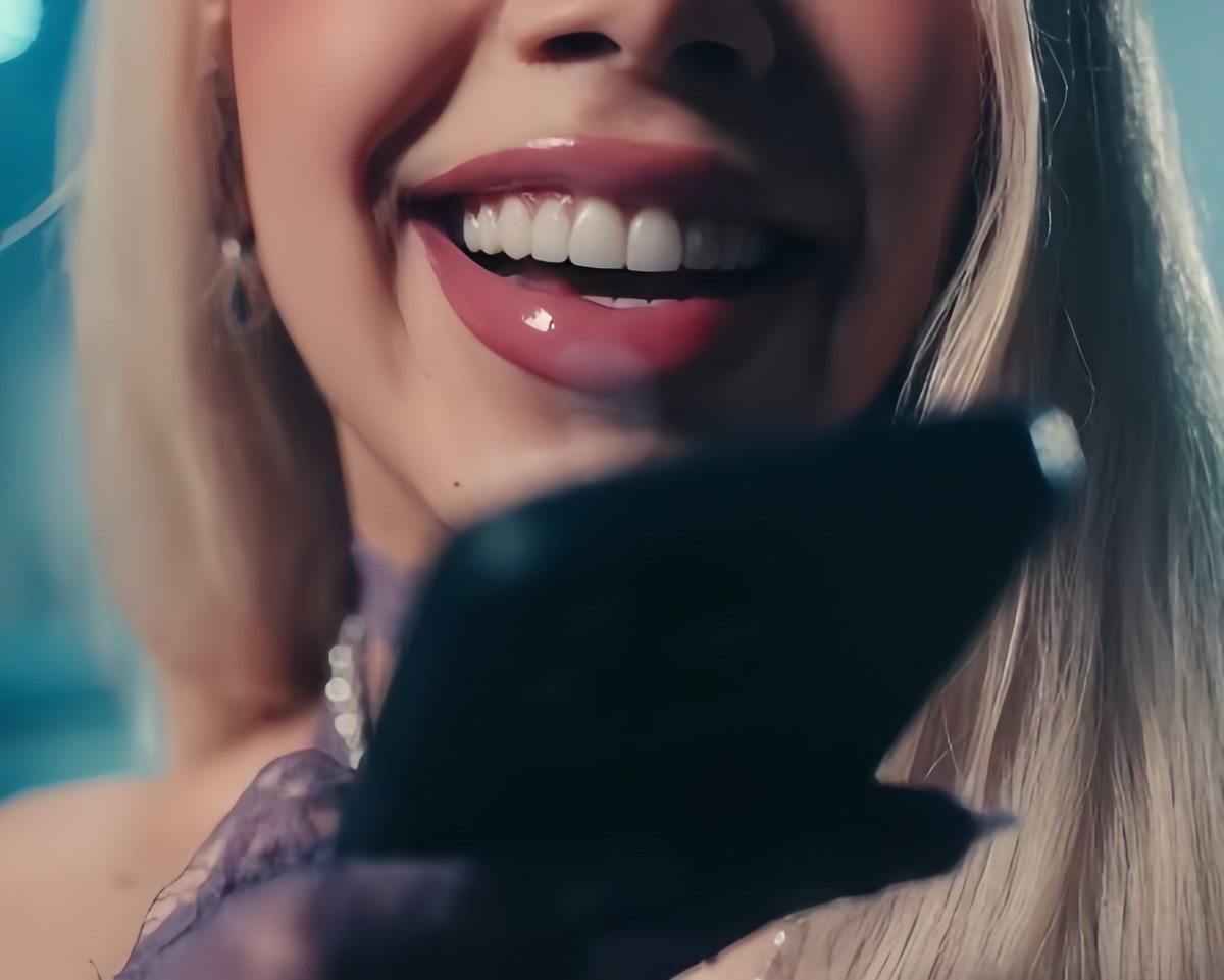 Yo ya te olvide desde hace rato y ya no tengo ningún interés.