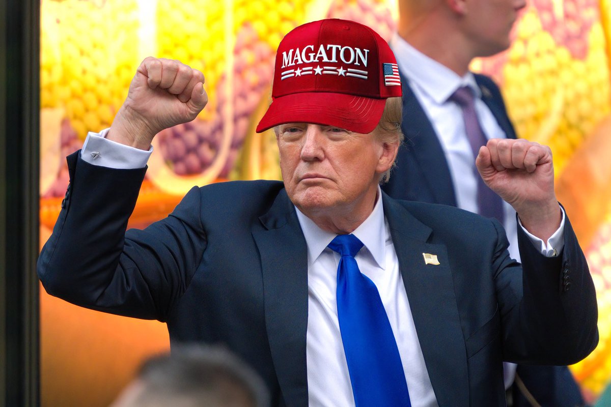 MAGATON2024's tweet photo. BREAKING NEWS: Sources are telling us that @realDonaldTrump is ready to FIGHT for #MAGATON2024! 👀🇺🇸 https://t.co/sPcFleggkp