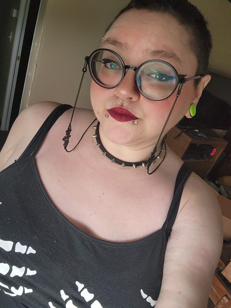 I may have had some sensory overload and buzzed my hair again 🙃