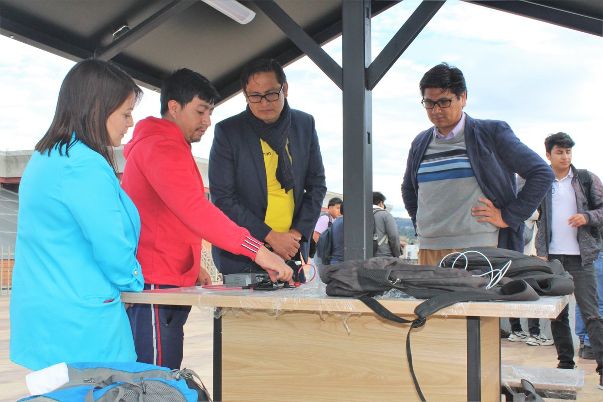 ISTAustro's tweet image. #InformaTEC | ✅Recibimos la visita de Carolina Villalba, Subsecretaria General de @EduSuperiorEc 
Constató de primera mano el trabajo práctico que realizan los estudiantes de las diferentes Carreras.

Más información en nuestra página web👇🏼
bit.ly/3L9PF1k