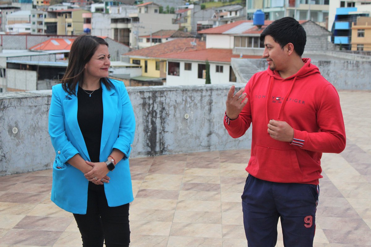 ISTAustro's tweet image. #InformaTEC | ✅Recibimos la visita de Carolina Villalba, Subsecretaria General de @EduSuperiorEc 
Constató de primera mano el trabajo práctico que realizan los estudiantes de las diferentes Carreras.

Más información en nuestra página web👇🏼
bit.ly/3L9PF1k