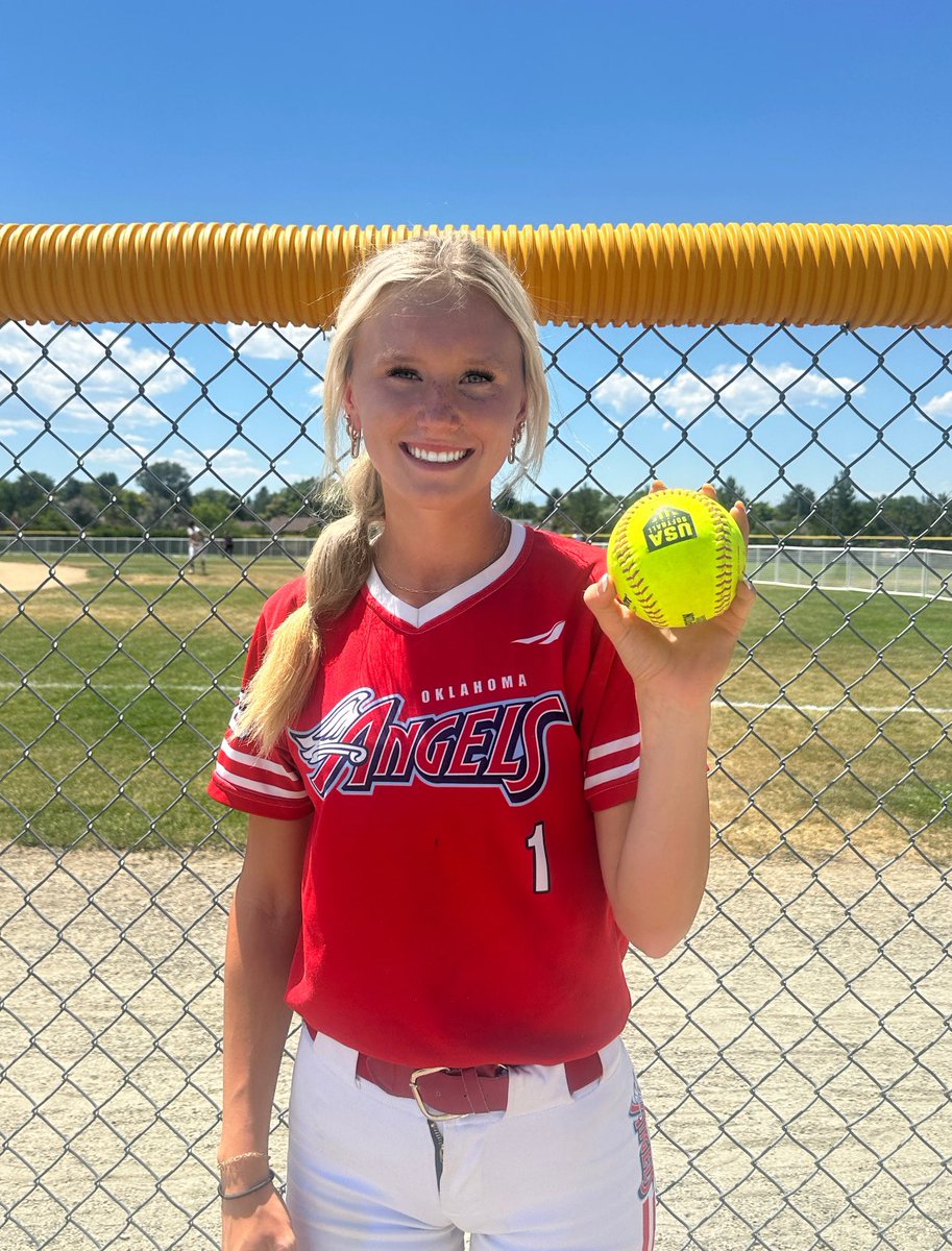 hadleyjadeee's tweet photo. day one in colorado GRAND SLAM 🌄🥎‼️ https://t.co/ZhnusfMlEv