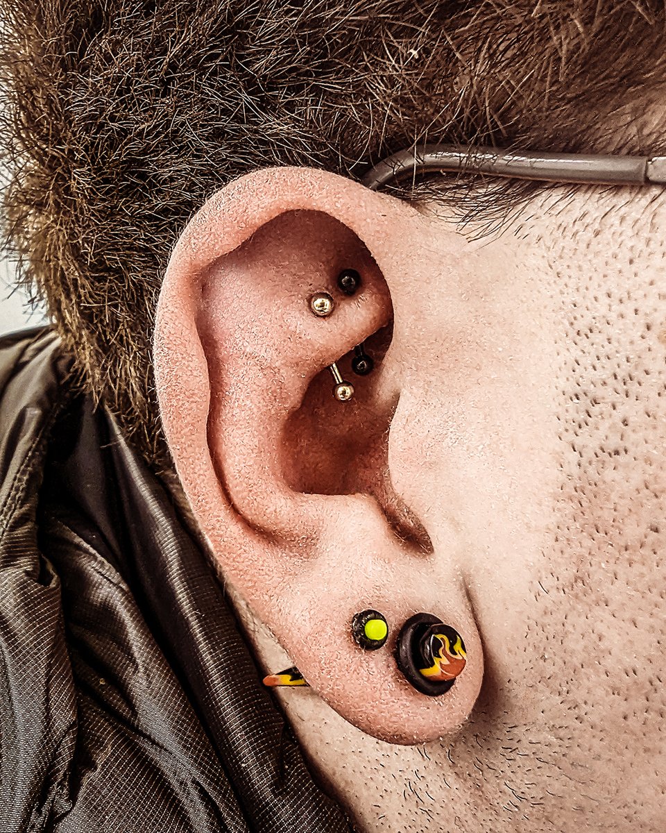 BlueBananaUK's tweet photo. Looking to try something a bit more unique? Then check out this double rook piercing!
#bluebananauk #bodypiercer #bodymodification #bodypiercing #piercer #piercing #piercings #rookpiercing #doublerookpiercing #uniquepiercings https://t.co/ik1CIJsSJz