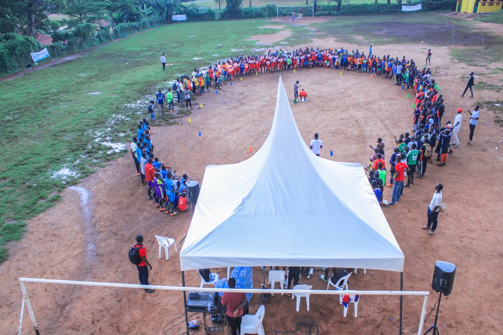 WatotoWasoka's tweet photo. Isssaaaa Fuayideee!!!
#FridayFeeling #FootballFeeling
#FootballKids #FootballMadeInSlums #FootballForTheGoals https://t.co/hvtPMBVoky