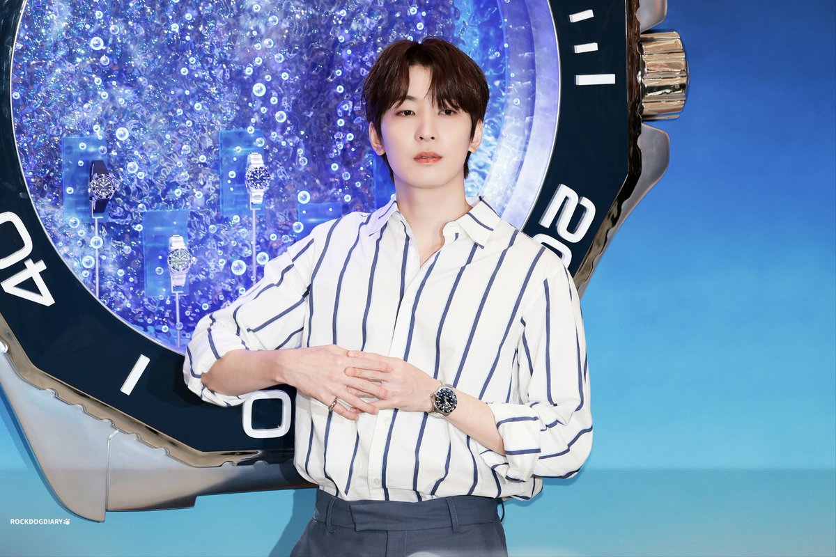 ς(⚯)240704

#원우 #전원우 
#WONWOO #ウォヌ
#세븐틴 #SEVENTEEN