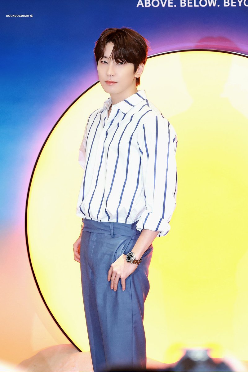 ς(⚯)240704
🐱
#원우 #전원우 
#WONWOO #ウォヌ
#세븐틴 #SEVENTEEN