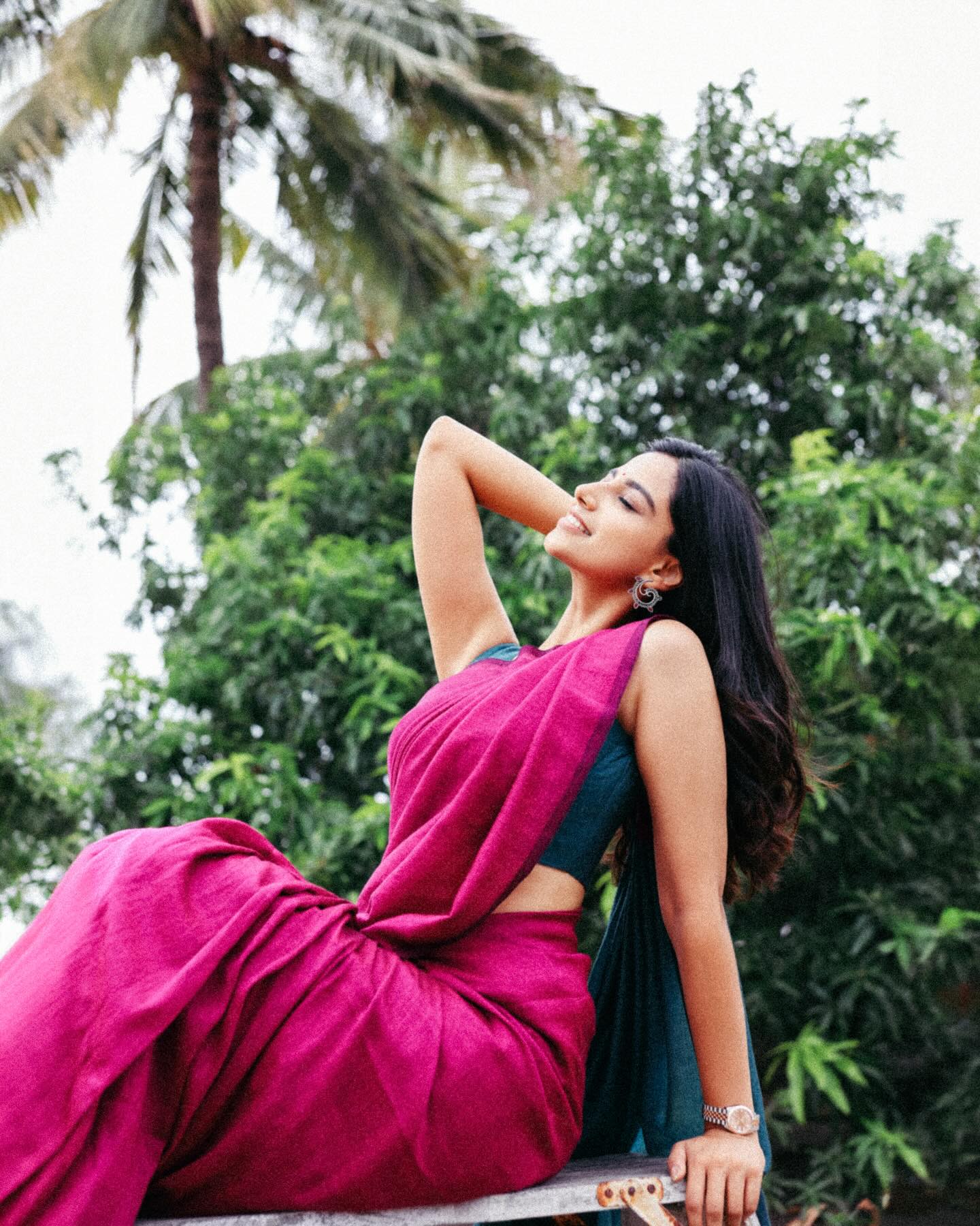 GRs5EeaaUAAnO43?format=jpg&name=large