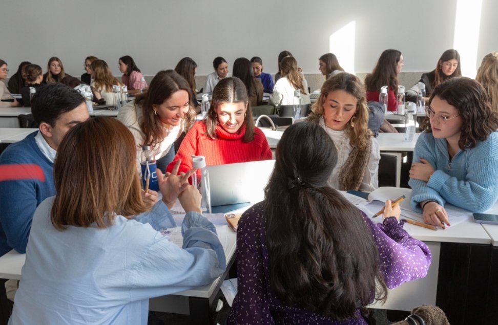 La tasa de ocupación de los alumni de la Universidad de Navarra se sitúa en el 92%... Este es uno de los datos que se desprenden del último Estudio de Inserción Laboral realizado por <a href="/empleounav/">Servicio de Prácticas y Empleo UNAV</a>
unav.edu/noticias/-/con…
#unav #practicasyempleo