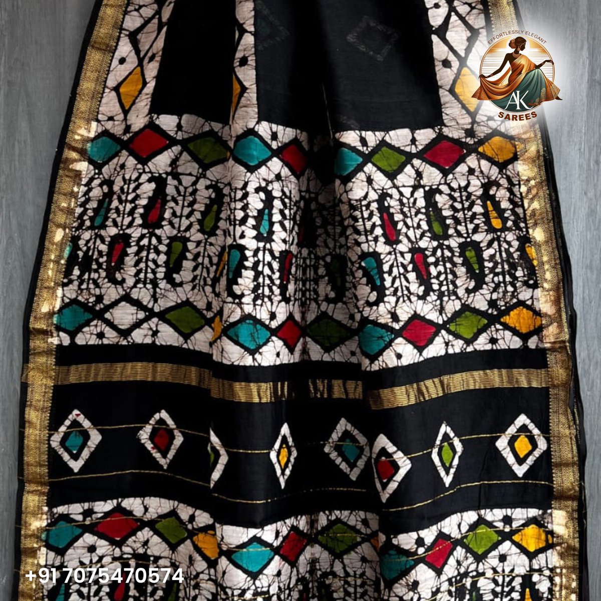 aksarees123's tweet image. New collection alert! ✨  Introducing our stunning handblock and Ajrakh printed pure Maheshwari silk sarees.

#NewCollection #Handblock #AjrakhPrint #MaheshwariSilk #SilkSaree #PureSilk #SareeLove #SareeGram #IndianFashion #EthnicWear #SupportSmallBusiness #ShopNow