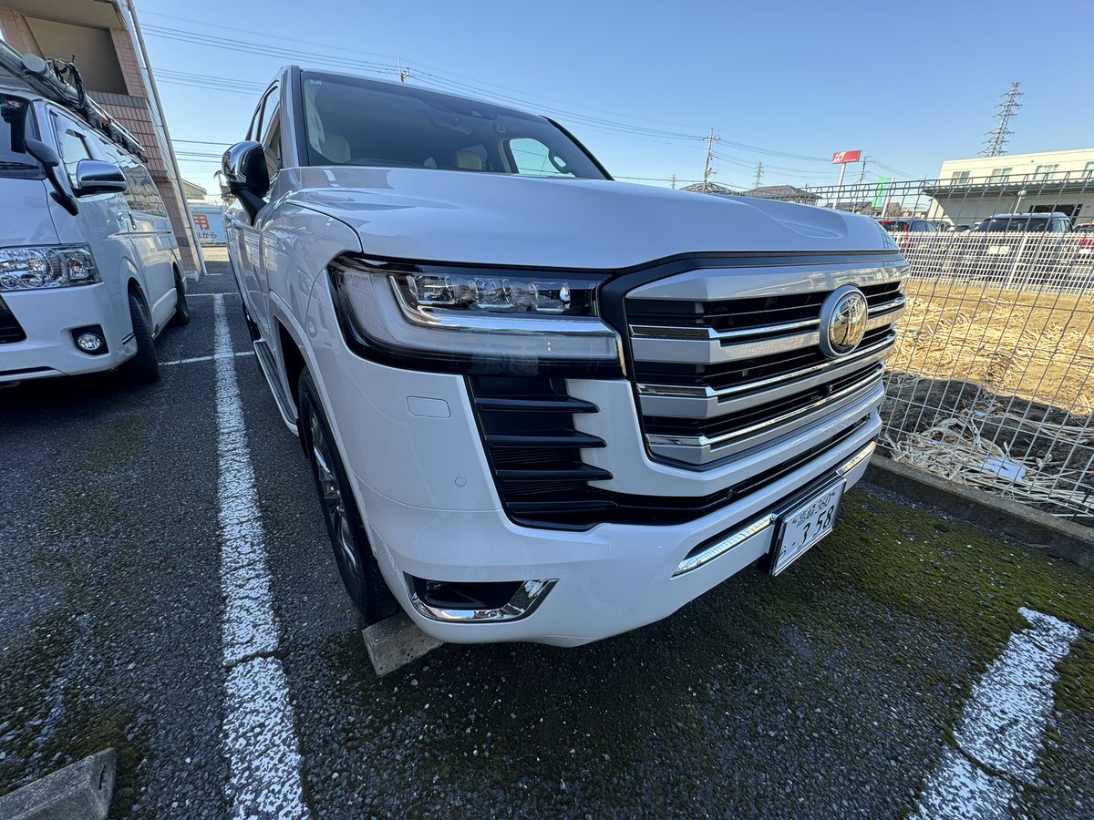 okawa1986's tweet photo. 群馬県伊勢崎市茂呂町で、早朝2時頃に、盗まれた感じです。
特徴は、パールホワイトの、ガソリンZX、サンルーフ付き、リア純正ヒッチメンバー付きです。
内装は、レザーベージュ、リアエンタ付き。
黒のダッシュボードマット付きです。
不審な車両が、ありましたら、伊勢崎警察署まで、お電話ください https://t.co/qx54P4vxMU