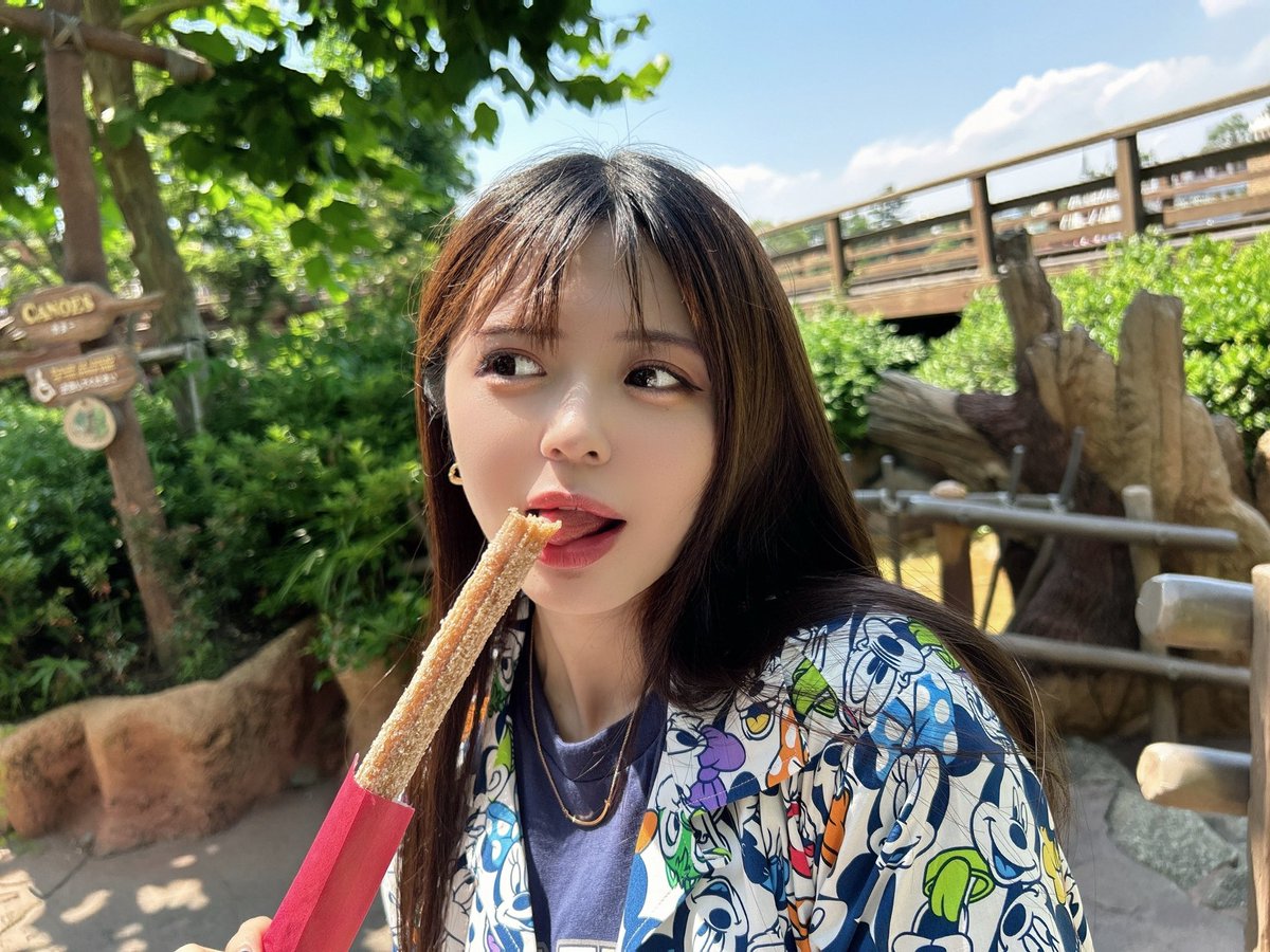 紡木 吏佐 tweet media
