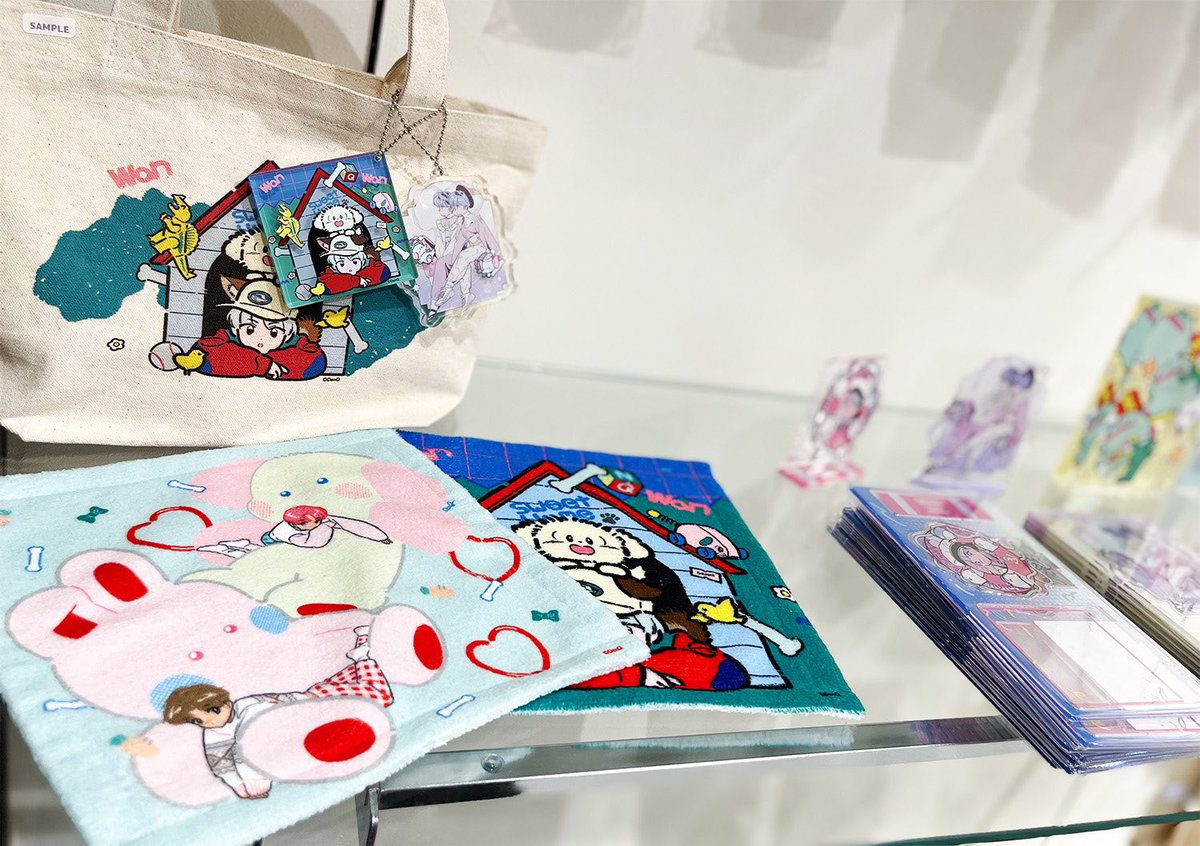 ggmart3's tweet photo. /
【📣7/7(日)まで!】
#ggGALLERY POP UP STORE 開催中🎨
\
現在マルイシティ横浜3FにてPOPUPSTORE開催中です✨
7月7日にはasahaさんのサイン会も🐰
是非お越しください🙌
期間▶️~ 7/7 19:30
場所▶️マルイシティ横浜 3F
🔽詳細はこちら
https://t.co/RkocwFetkv https://t.co/lKZN99rZHj
