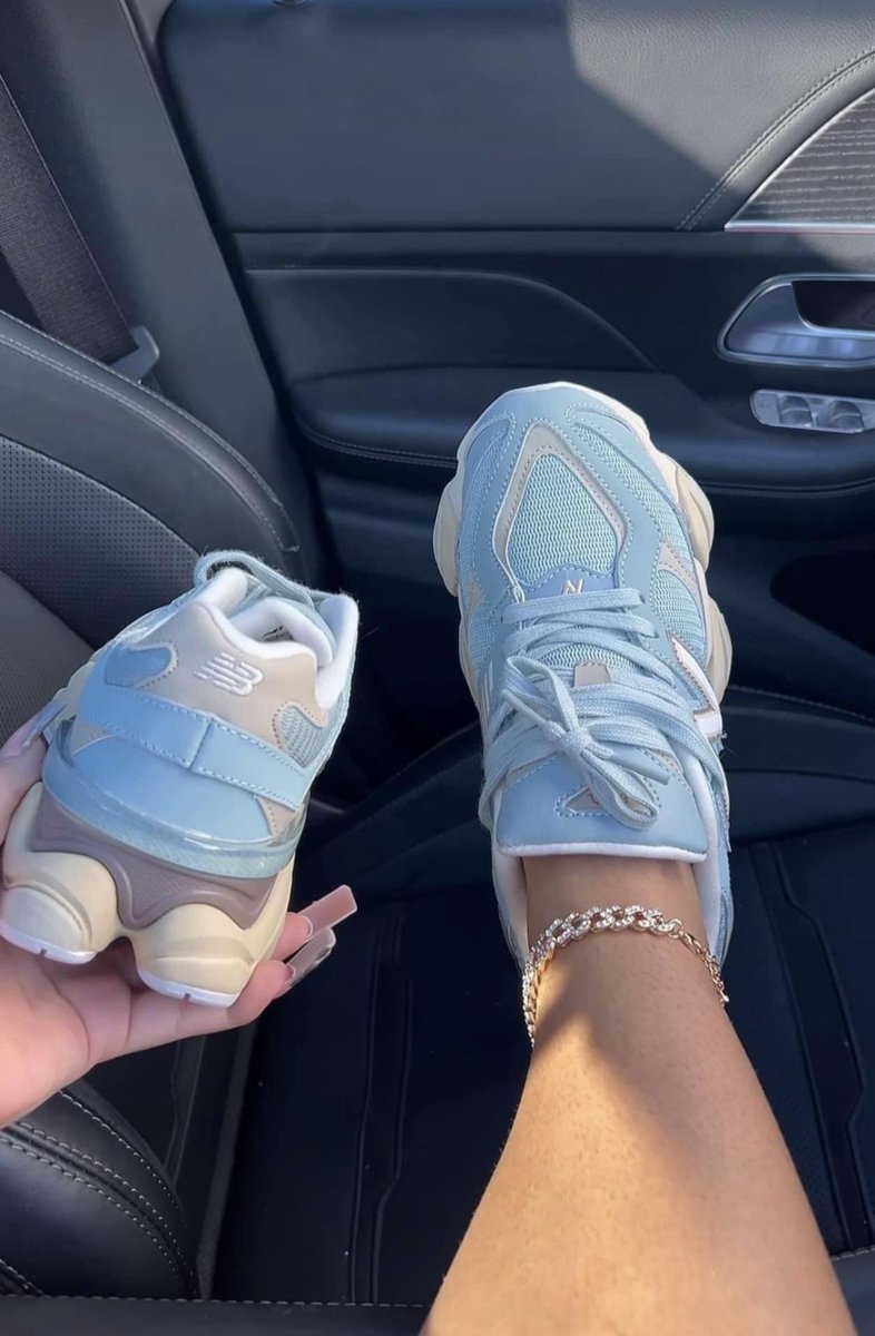 Delulukickz's tweet photo. Blue ice🩵 https://t.co/hV4wJMLvTV