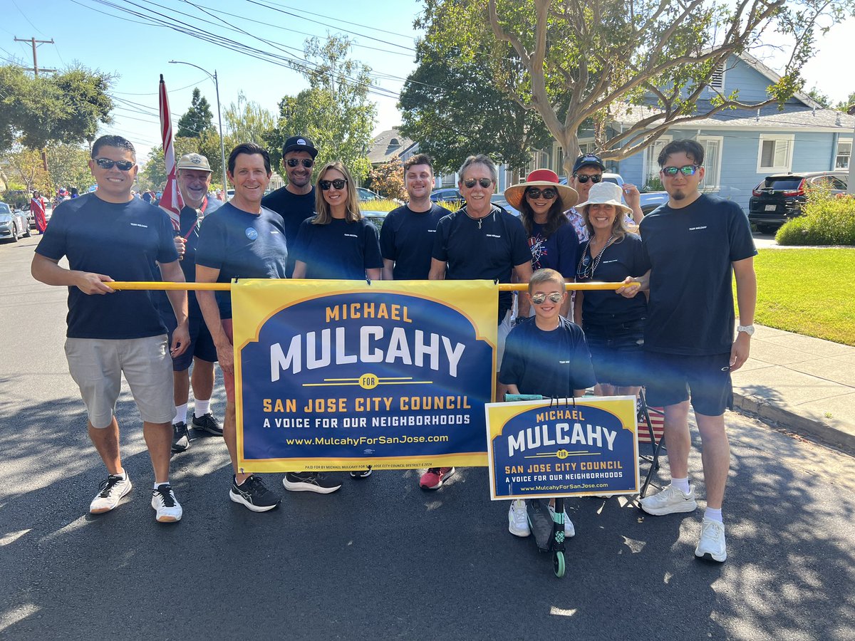 chrisroth408's tweet photo. Great day walking with Team @mulcahyforsj in San Jose’s Rose, White & Blue Parade! Thanks to all the organizers for putting on such a fun & festive event. Happy 4th to all! 🇺🇸 🇺🇸 🇺🇸 #SJD6 https://t.co/Olpy3efzu5