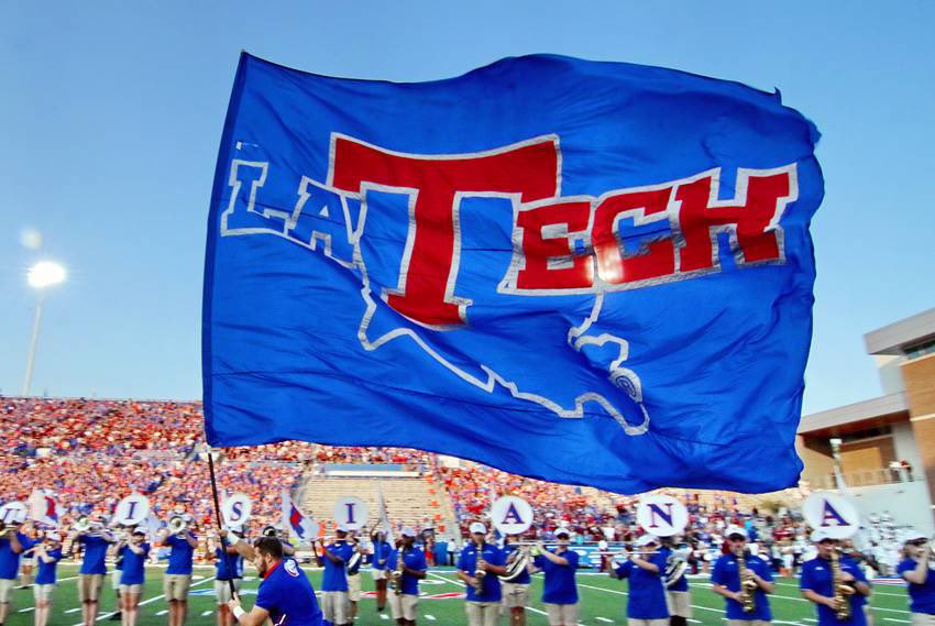 CoachShiffman's tweet photo. After many meaningful conversations with @MsCoachShiffman and some careful consideration weβve finally decided that our inaugural dynasty on @EASPORTSCollege will be the Louisiana Tech Bulldogs. Please respect my decision #Blessed
#LaTech #LoyalBlue https://t.co/bKi367HKyk
