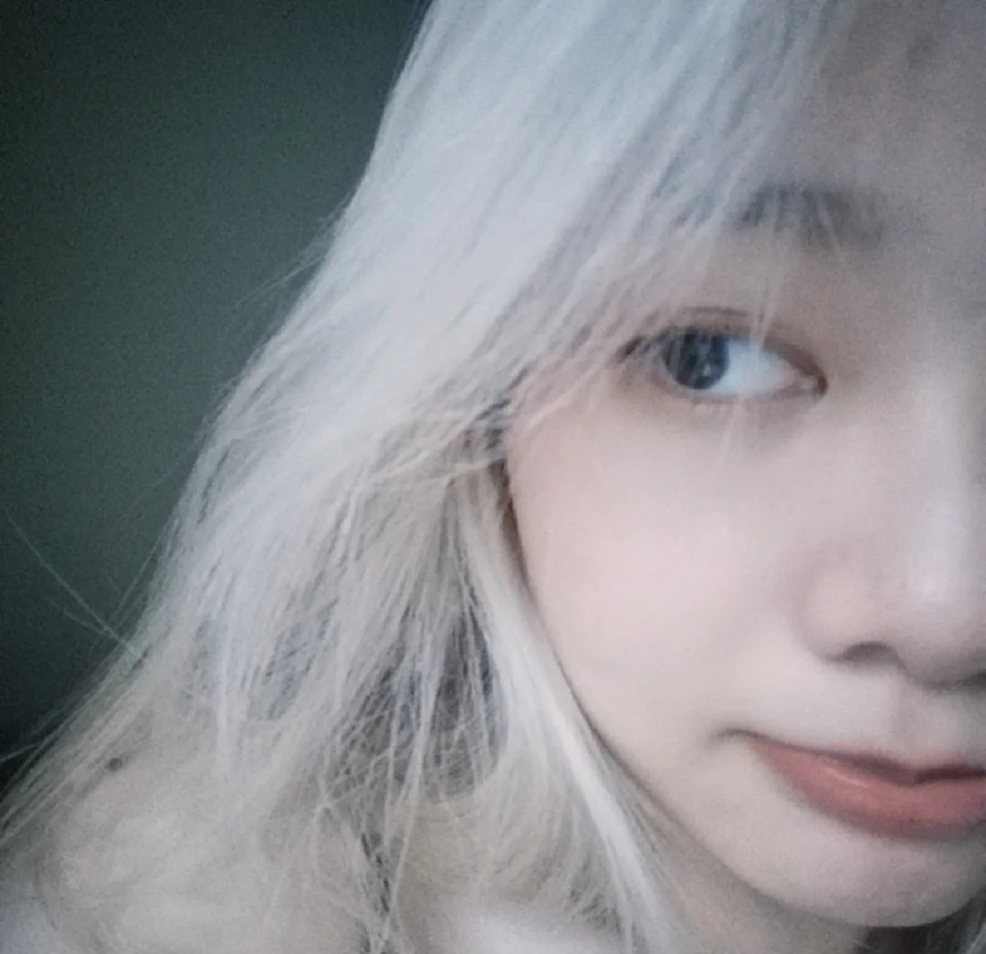 白毛女真的很骚～欢迎投稿，主页问卷，反差照放评论区