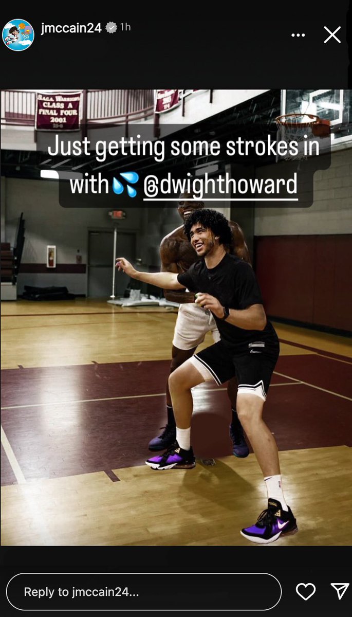 TheNBACentel's tweet image. Jared McCain seen working out with Dwight Howard 👀🔥