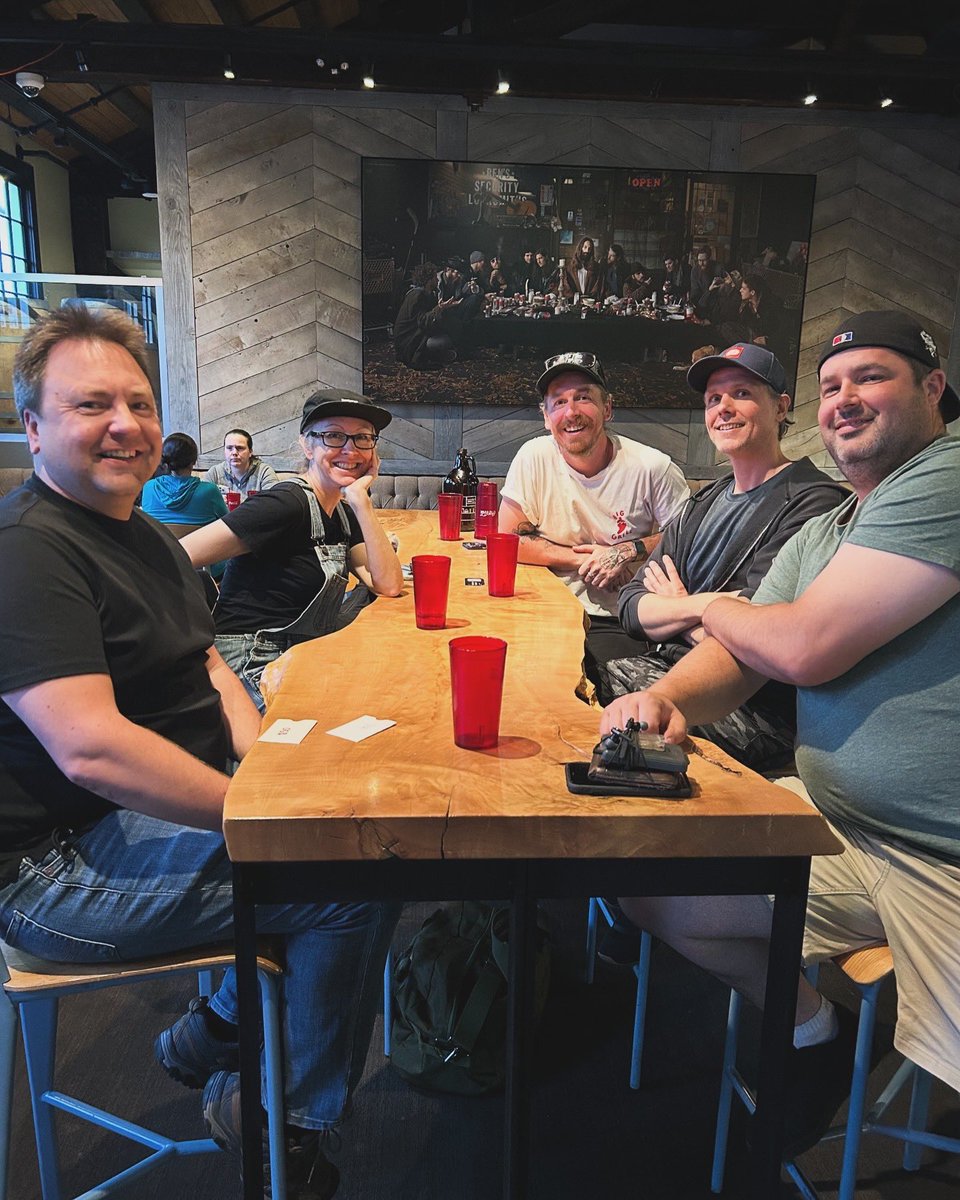 NiceGuysTrivia's tweet image. Thanks to all the teams that came out and played on Tuesday @brewhallyvr with @thecarmencruz! And congrats to our top 3 teams:
🥇Milk Was A Bad Choice
🥈Discordians
🥉Suck It Racism