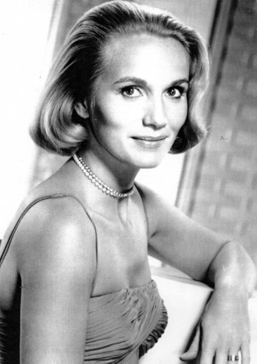 BMacMurray5's tweet photo. Happy 100th Birthday to 1955 Best Supporting Actress winner Eva Marie Saint. A true queen. https://t.co/BmwhtwP4D0