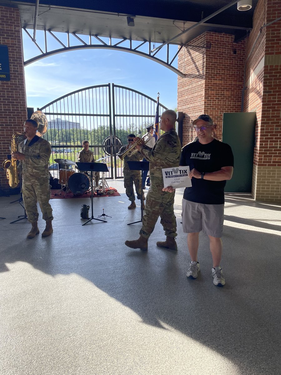 tastebudorgasm's tweet photo. Many thanks to @ColaFireflies and @Vettix for the tickets to see the Columbia Fireflies play the Augusta Green Jackets.  I was with my friends Clayton (an USAF Veteran and did a tour or two in Afghanistan) and his girlfriend Kate.  #vettix #veteransticket https://t.co/U0k549VTHz