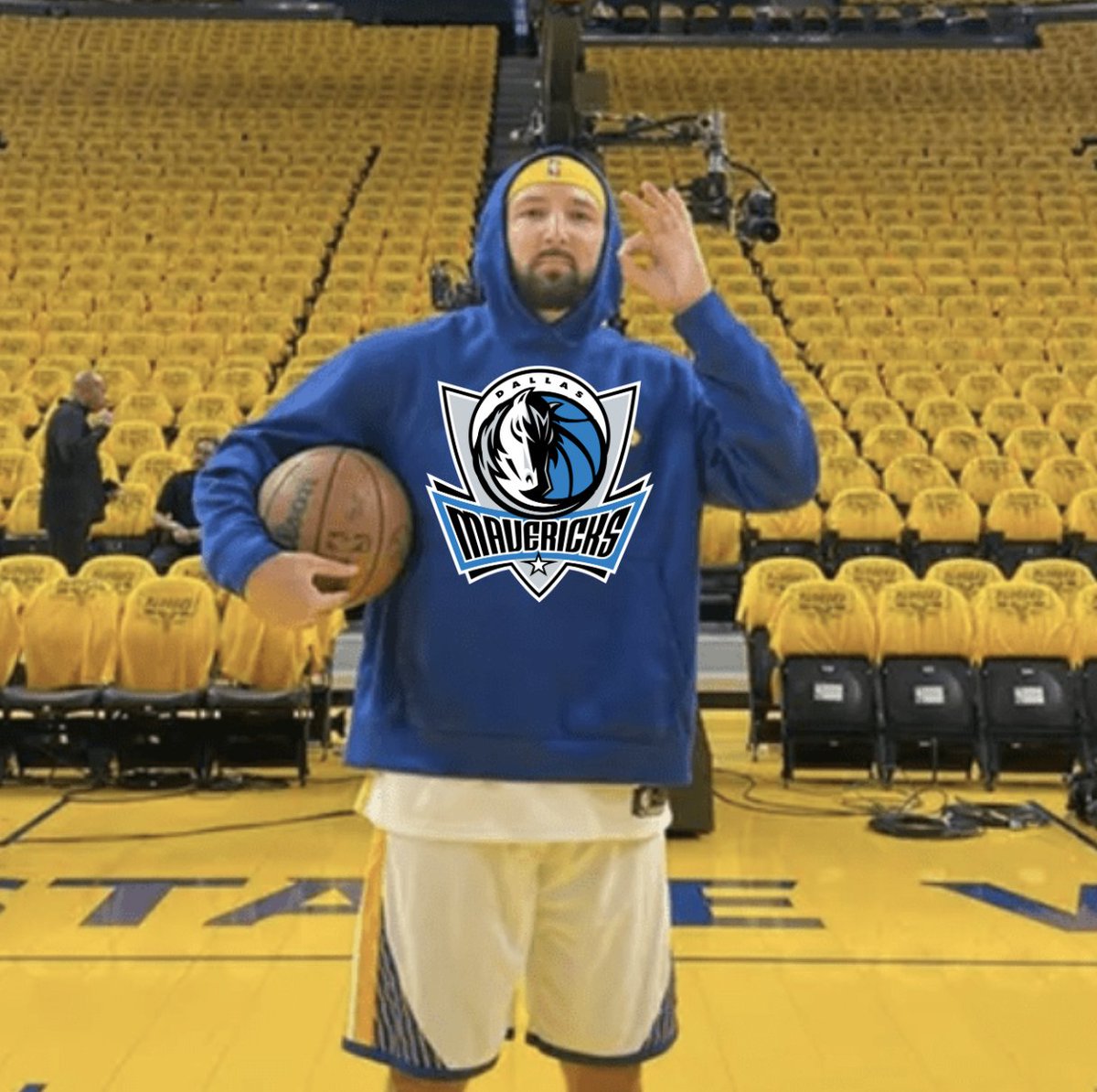 NBAMemes's tweet photo. Fake Klay in Dallas

...SOON. https://t.co/QFtEutx5Fc