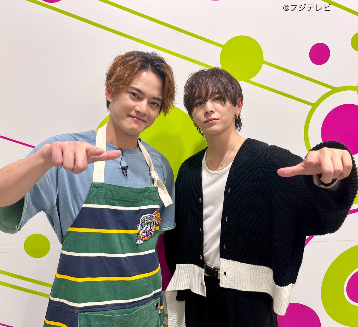 本日の #サミット 💭の最後には...
#山田涼介 さん🐺❤️と
#中山優馬 さん💙の #共演 が実現‼️🔥

しっかりと #ノンストップ ポーズ👆
#パシャリッ 📸
#オフショット 🫶
#いい写真 ☺️

#ビリオンスクール 🏫
#今夜9時スタート ⏰

#ノンストップ 
#ゆウマいごはん 🍽️
#来週 も #よろしくお願いします 🙏