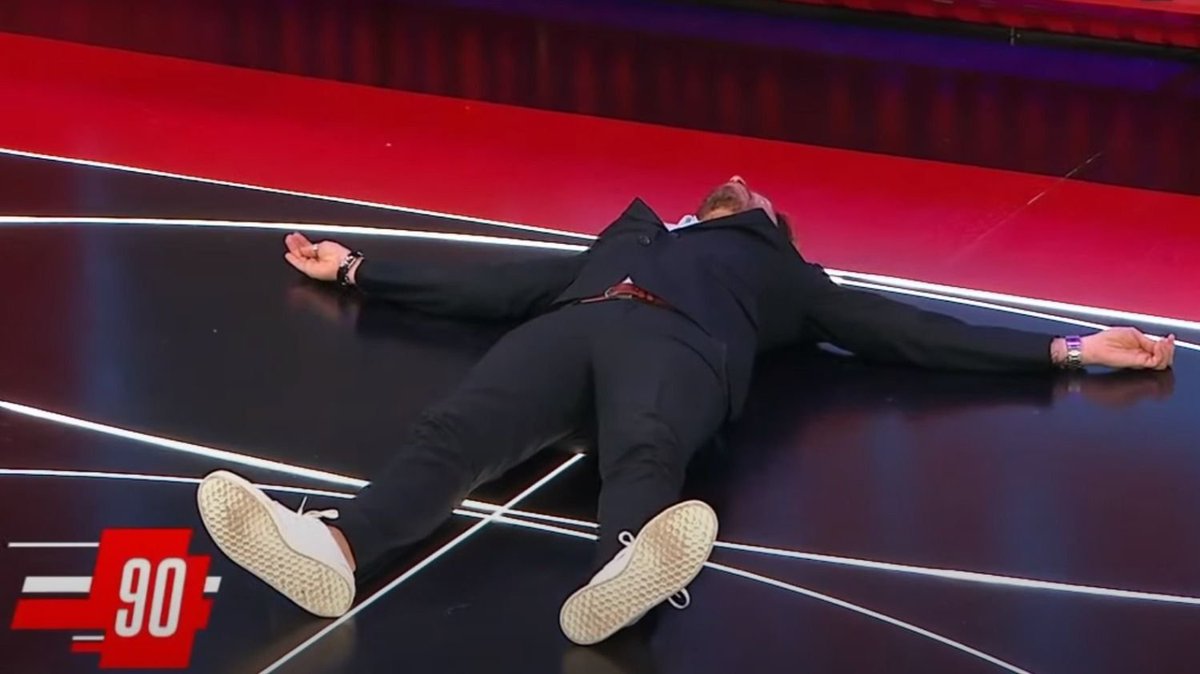 LACOBRAAA Out of Context tweet media