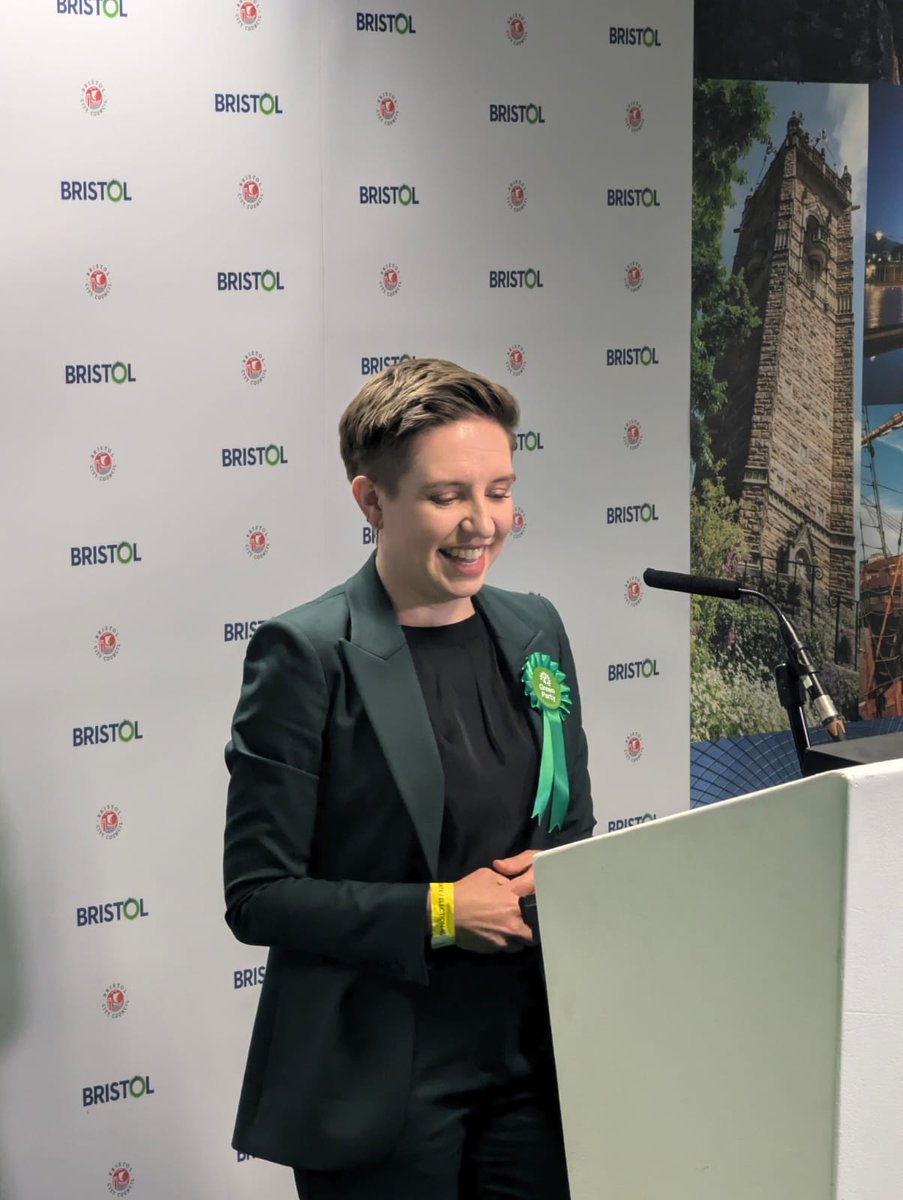 🚨 BREAKING: GREEN GAIN IN BRISTOL CENTRAL

<a href="/carla_denyer/">Carla Denyer</a> becomes the city's first ever Green MP, beating Labour's <a href="/ThangamDebb/">Thangam Debbonaire</a> by more than 10,000 votes

🟢 GRN: 56.6% (+30.6)
🔴 LAB: 32.6% (-25.9)
🔵 CON 4.6% (-9.7)
🔵 REF 3.1% (+1.9)
🟠 LD 2.7% (+2.7)
OTH 0.5%