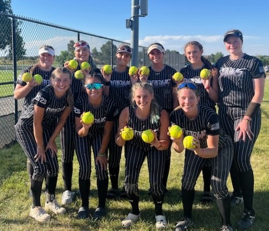 Doing Colorado things in Colorado!!! Scoring 51 runs in pool play to win our pool and move to the big bracket!!! 
Keep rolling ladies!!!
🔥💪🔥💪🔥 #15&amp;counting