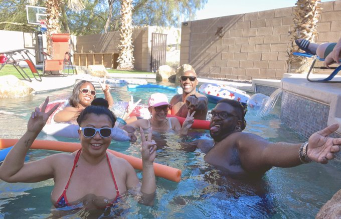 Best 4th of July pool day with my favorite humans! 🥰😍🎆🎇💙❤️🤍🇺🇸 My wifey throws the best parties 🎉 such<a href="/tag/hotmom"class="tags"><span>#hotmom</span></a><a href="/tag/irishgirls"class="tags"><span>#irishgirls</span></a><a href="/tag/cutemilf"class="tags"><span>#cutemilf</span></a>