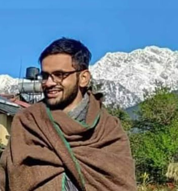papabasuji's tweet photo. अपने बच्चों को चोर, झूठा, ठग, लुटेरा बनाओ... इस देश में अच्छे से सर्वाविव करेंगे! ज्यादा ईमानदारी में तो लोग भी आपके पक्ष में चिट्ठी नहीं लिखेंगे!

कितने लोगों ने इस स्टूडेंट लीडर के लिए खत लिखा भाई? उन्हें मालूम है इससे क्या लाभ मिलेगा... लेकिन केजरीवाल से पूरा मिलेगा. https://t.co/yiTj0Ewpex