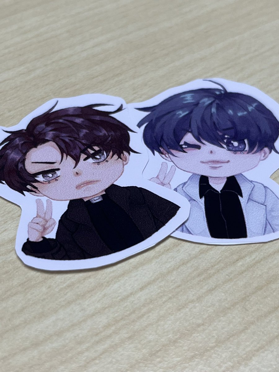 mlk_bread's tweet image. (rises from the grave) i’ll be giving away these skrunklies at the starstream awards ph cse (@JUNGDOKONPH) this weekend if anyone’s interested ദ്ദി ˉ͈̀꒳ˉ͈́ )✧ 

just look for someone in a blue plaid blazer lol